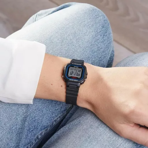 Casio LA-20WH-1C gyerek digitális karóra, fekete, WR30, LED dobozzal
