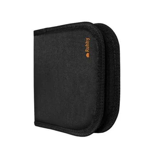 70 részes hordozható varrókészlet fekete tokban, 12,5×12 cm