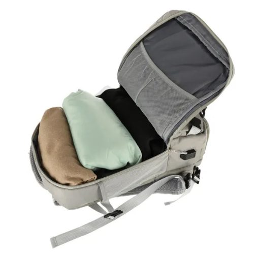 Repülőútra Alkalmas Utazó Hátizsák - Vízálló, USB Kábellel, Szürke, 45x16x28cm