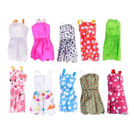 Babaruha és kiegészítő készlet – 10 nyári ruha, 15 pár cipő, ékszerek