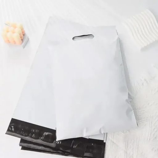 Fehér futár fóliatasak fogantyúval 500×600+70 mm, 50 db/csomag