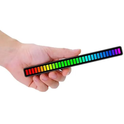 Hangra reagáló USB-C RGB LED fénycsík, 32 LED, akkumulátoros, 18 mód