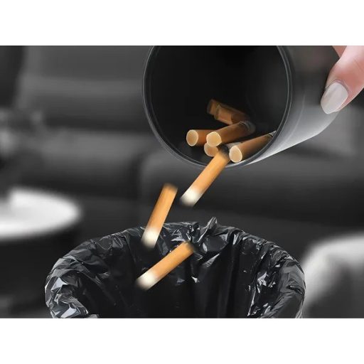 Fekete, pohártartóba illő hamutartó vízalapú csikkoltóval, 13×6 cm