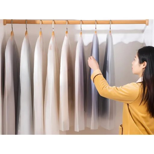 Ruha- és kosztümhuzat PEVA anyagból, akasztónyílással, 60×140 cm