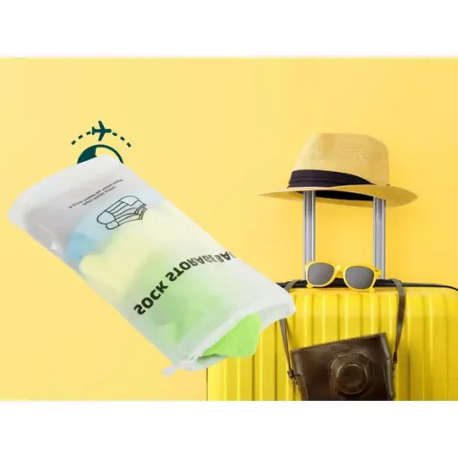 Vízálló utazó zoknitasak, PEVA, 28×18 cm, félig átlátszó