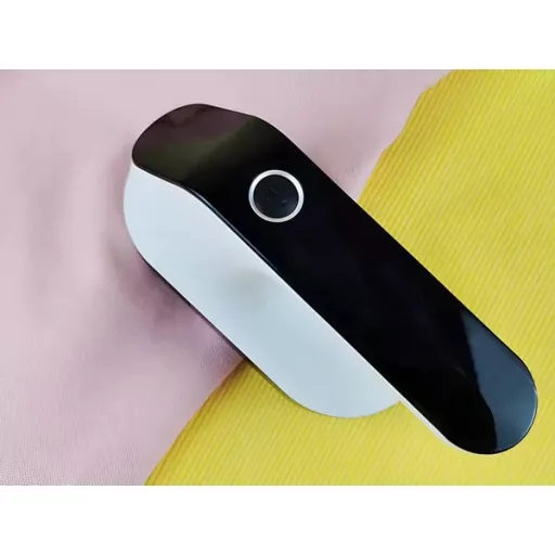 Elektromos textilborotva LCD kijelzővel, 6 pengével, USB-s, 5 W