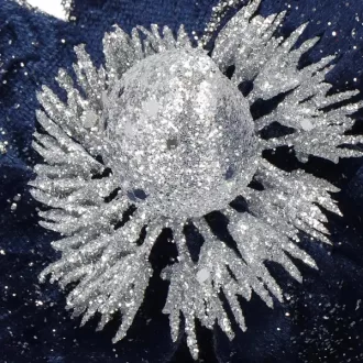   Mű magnólia virág csipeszes, 20 cm, fekete-sötétkék ezüst csillámos