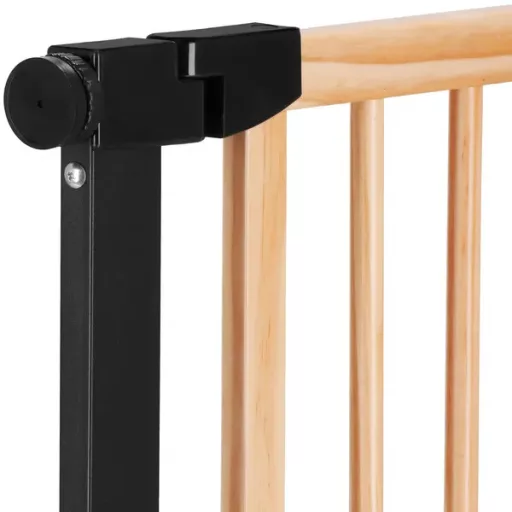 Fa-fém biztonsági babaajtó, 75-82 cm, automatikus záródás, barna/fekete